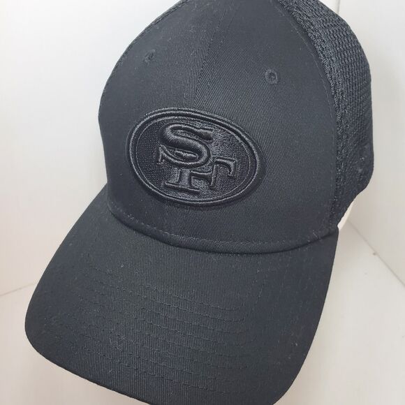 New Era San Francisco 49ers Blackout 9FIFTY Fitted Sz XL Football Cap Hat Cali - Picture 1 of 8